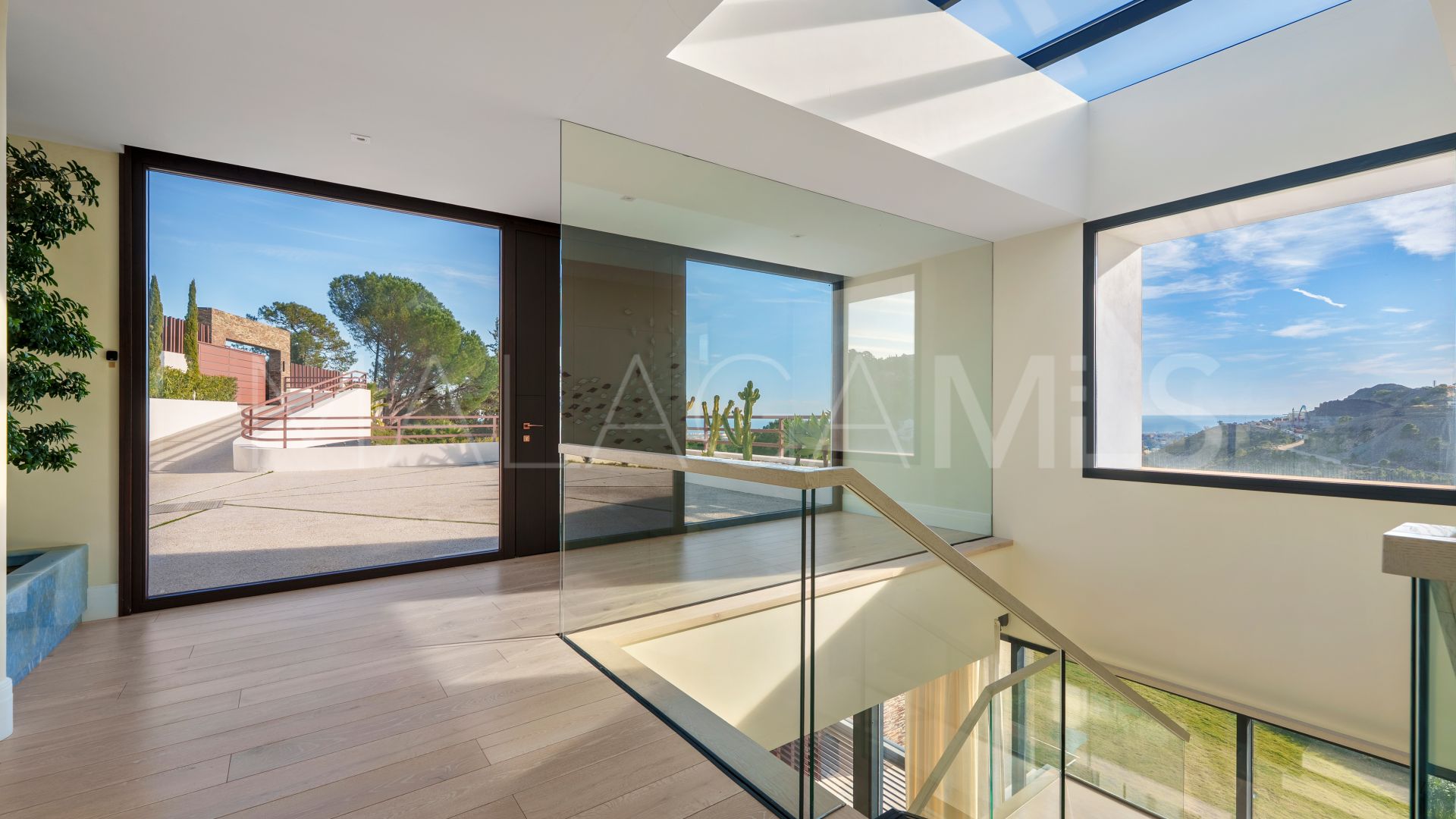 El Madroñal, villa for sale
