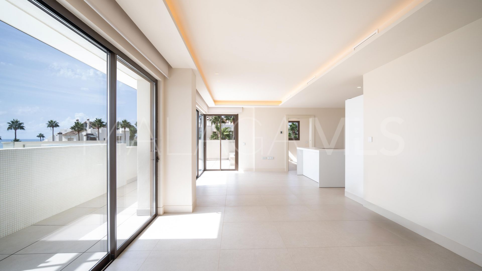 4 bedrooms penthouse for sale in Velaya