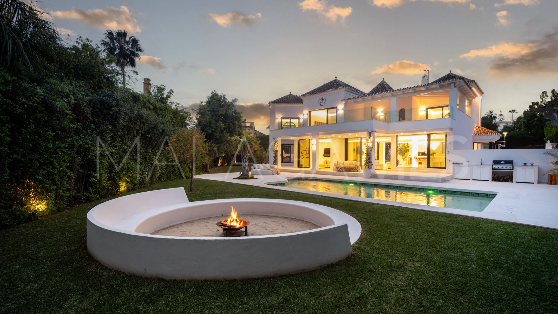 For sale villa in Parcelas del Golf with 5 bedrooms