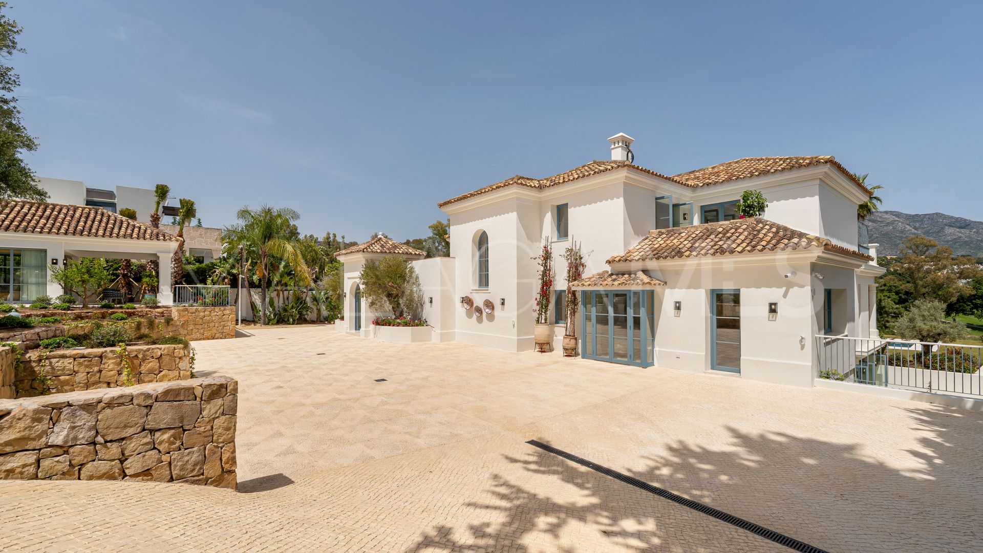 For sale villa in La Cerquilla with 6 bedrooms