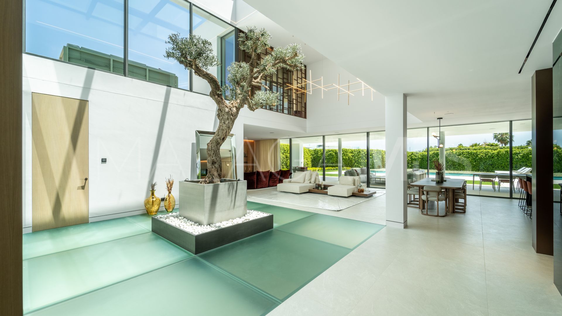 Marbella Golden Mile, villa a la venta de 5 bedrooms