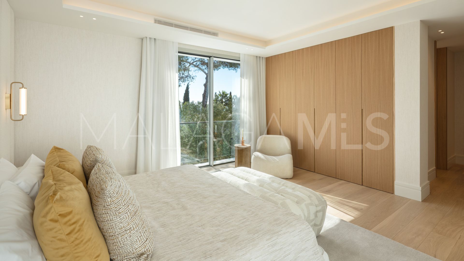 Villa for sale in Altos Reales