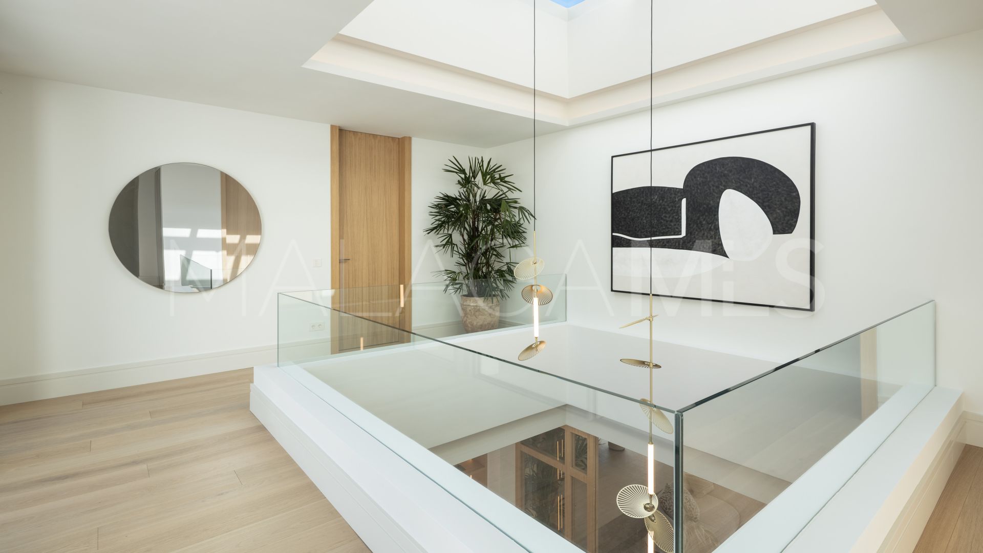 Villa for sale in Altos Reales