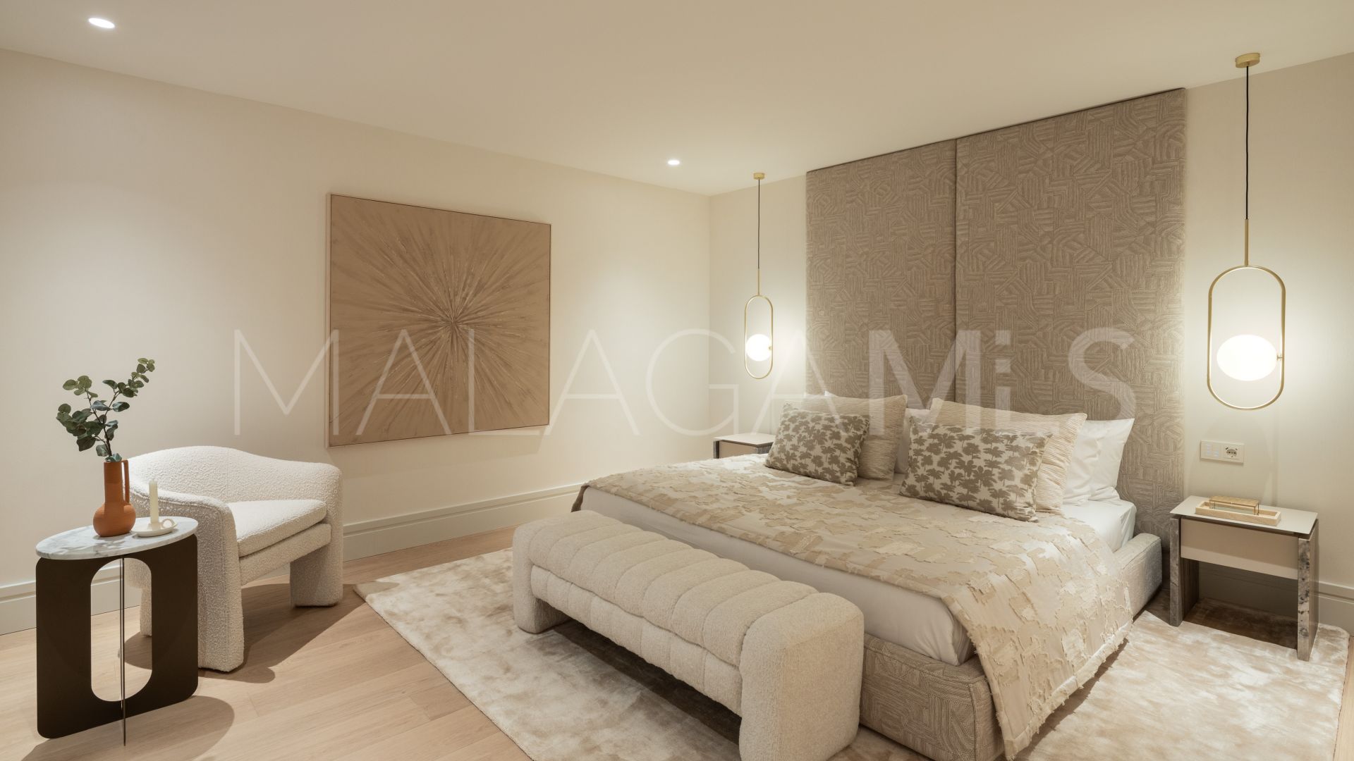 Villa for sale in Altos Reales