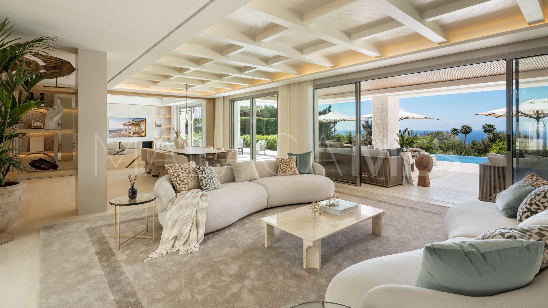 Villa for sale in Altos Reales