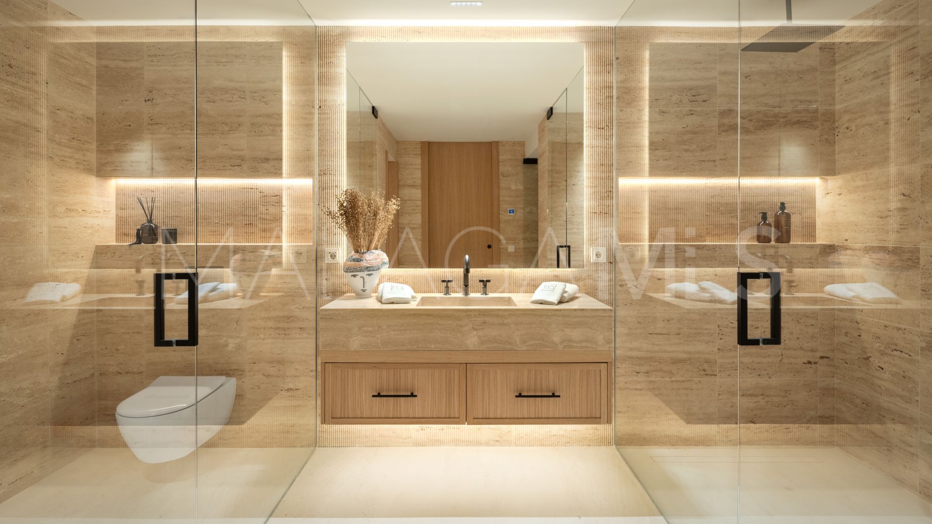 Villa for sale in Altos Reales