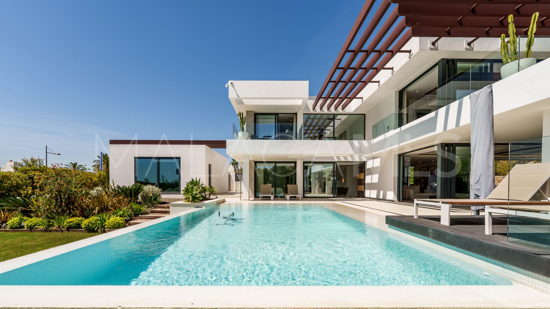 Villa for sale in Cancelada