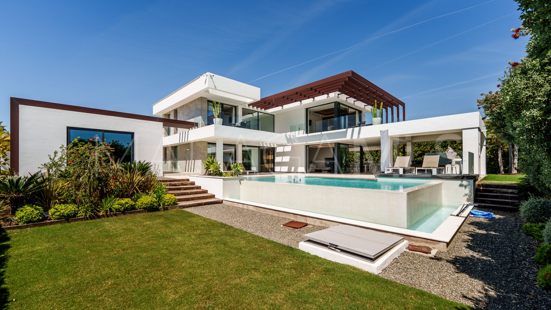 Villa for sale in Cancelada