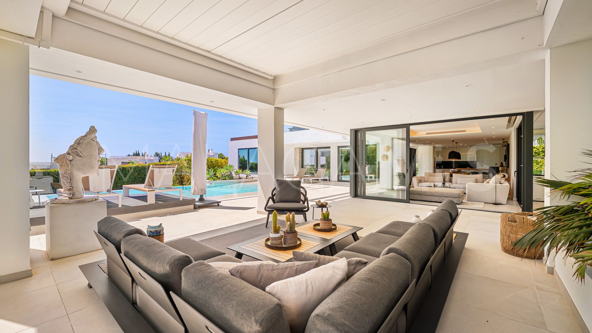 Villa for sale in Cancelada