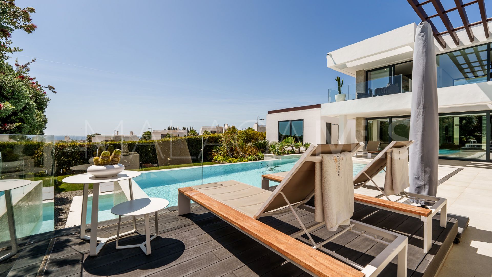 Villa for sale in Cancelada