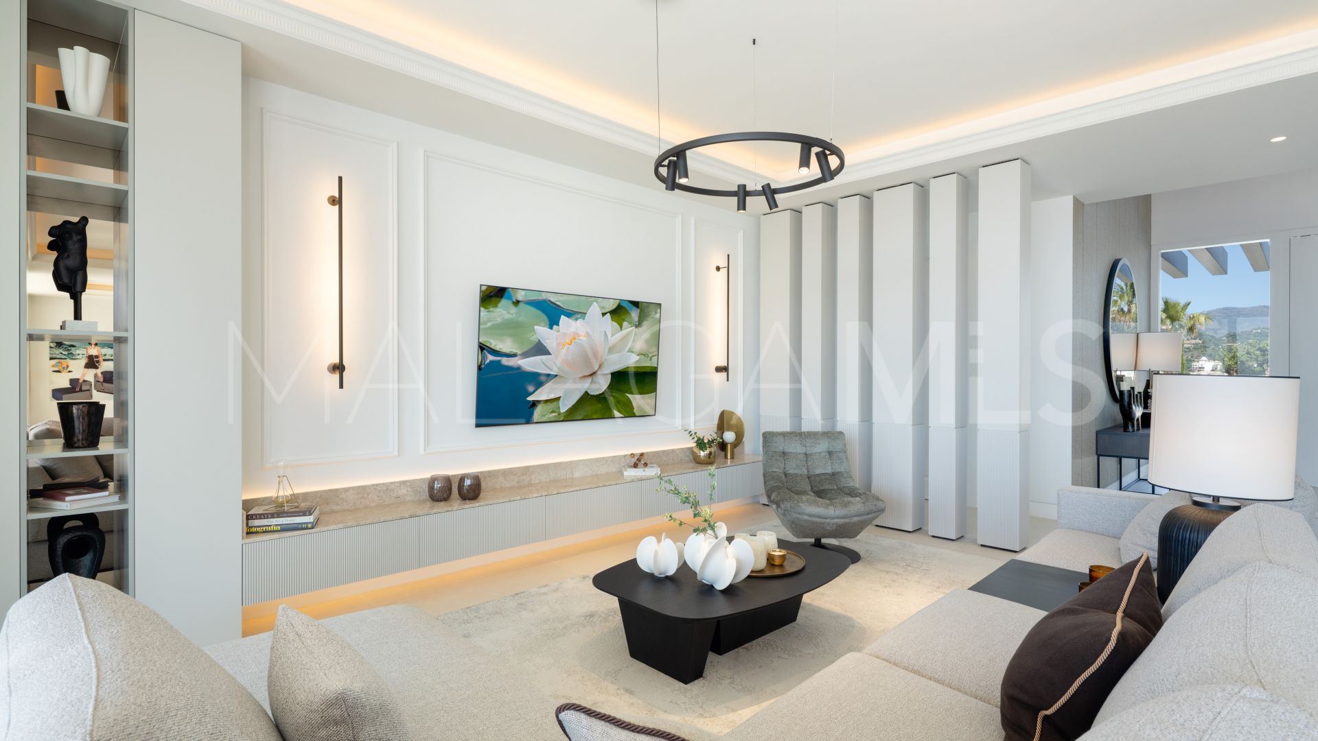 Villa for sale in Monte Halcones