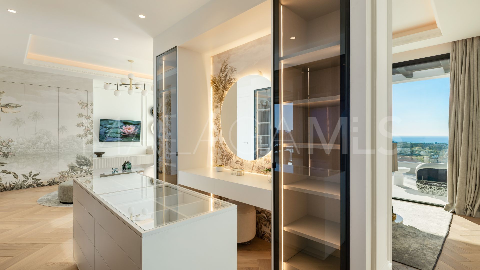 Villa for sale in Monte Halcones