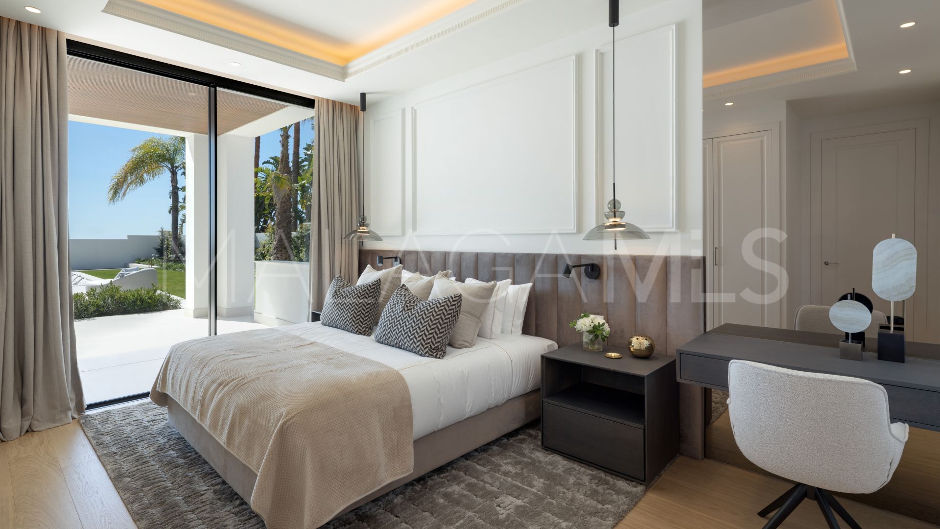 Villa for sale in Monte Halcones