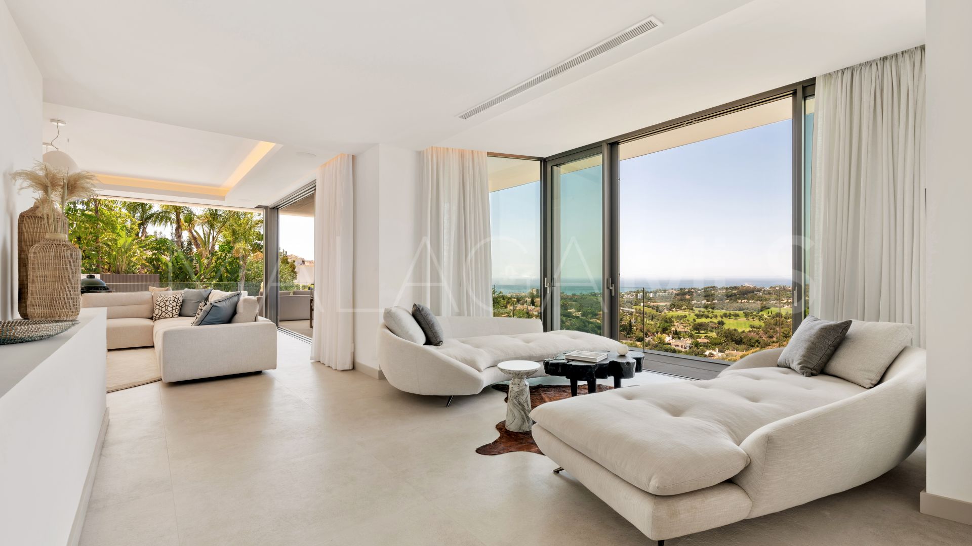 El Rosario villa for sale