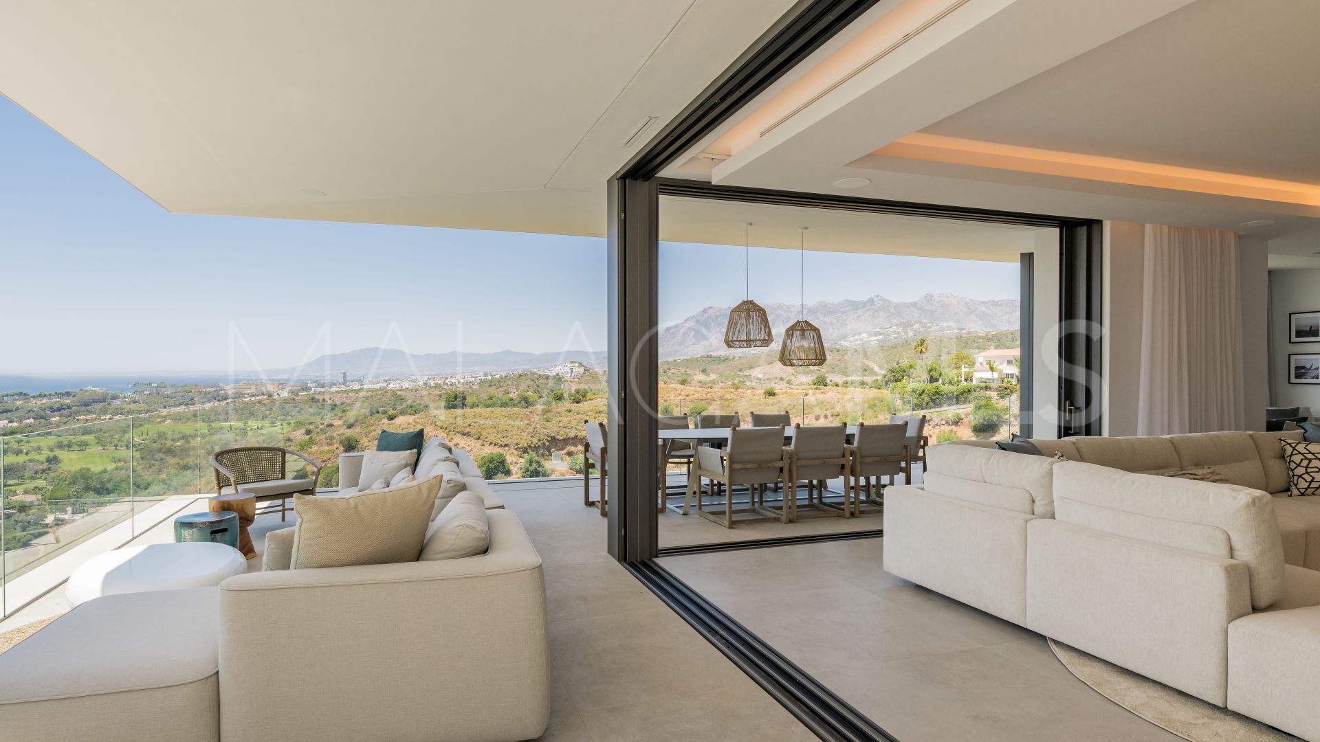 El Rosario villa for sale