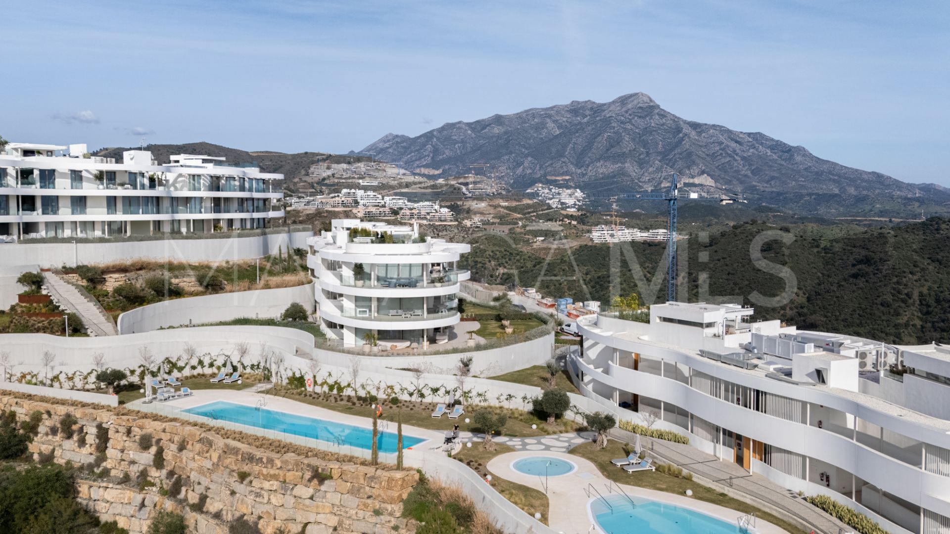 Se vende apartamento planta baja with 3 bedrooms in The View Marbella