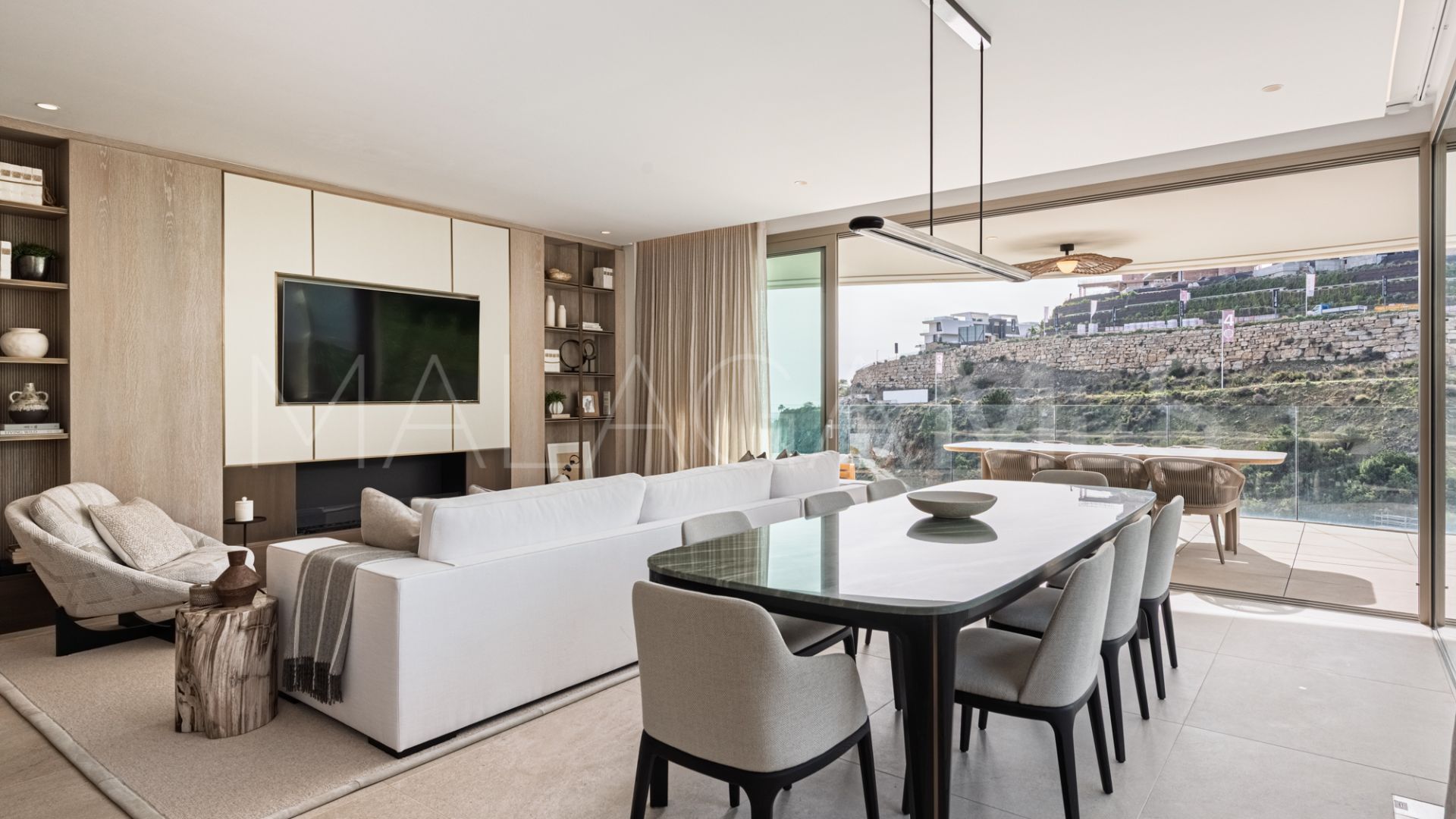 Se vende apartamento planta baja with 3 bedrooms in The View Marbella