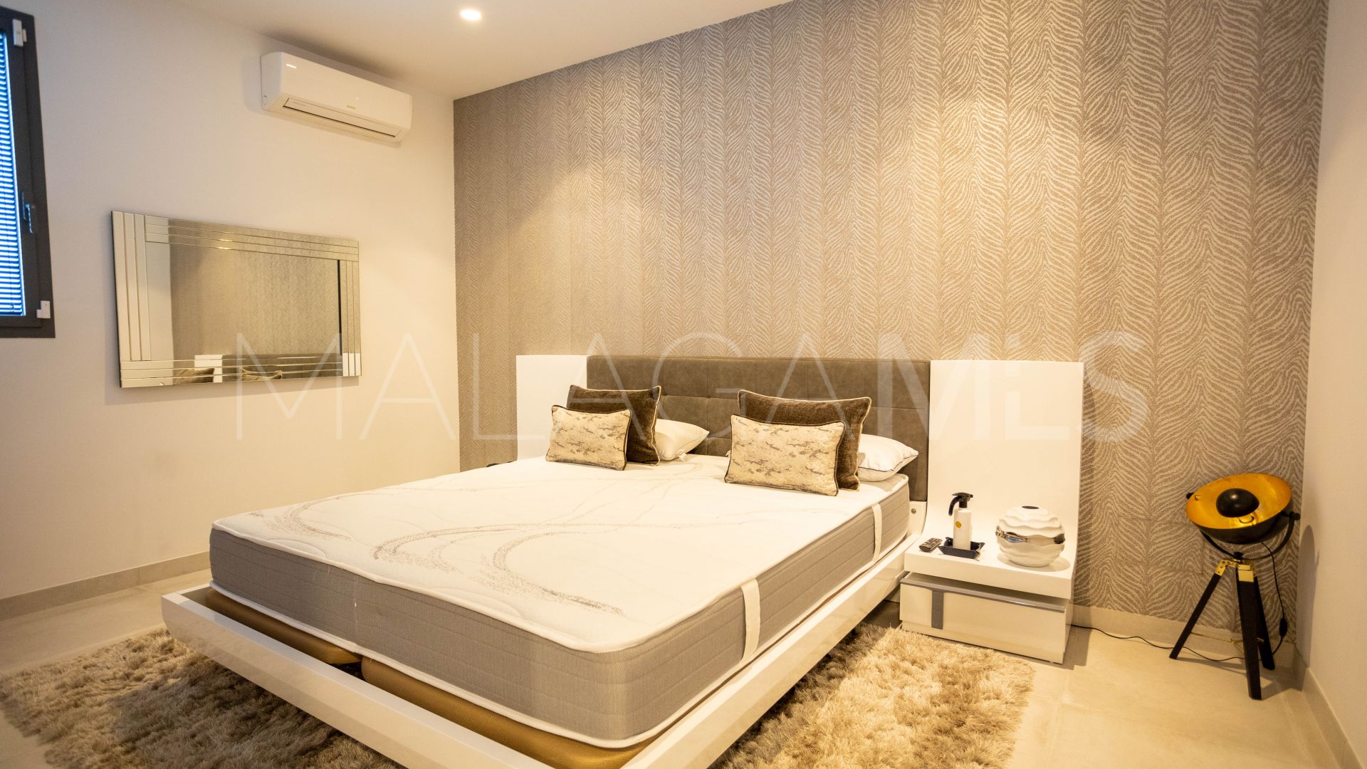 Buy villa in Arboleda de 4 bedrooms