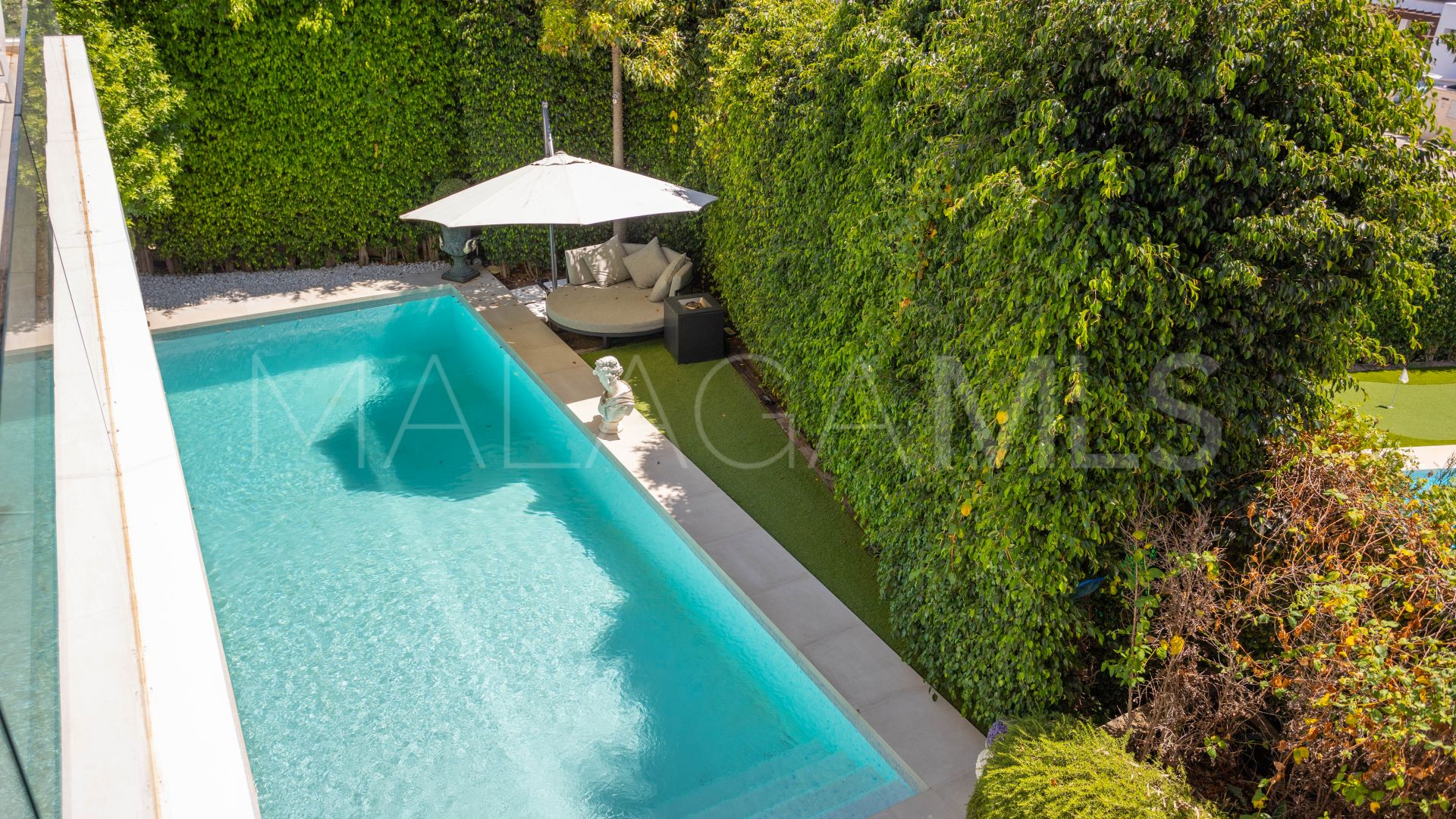 Buy villa in Arboleda de 4 bedrooms