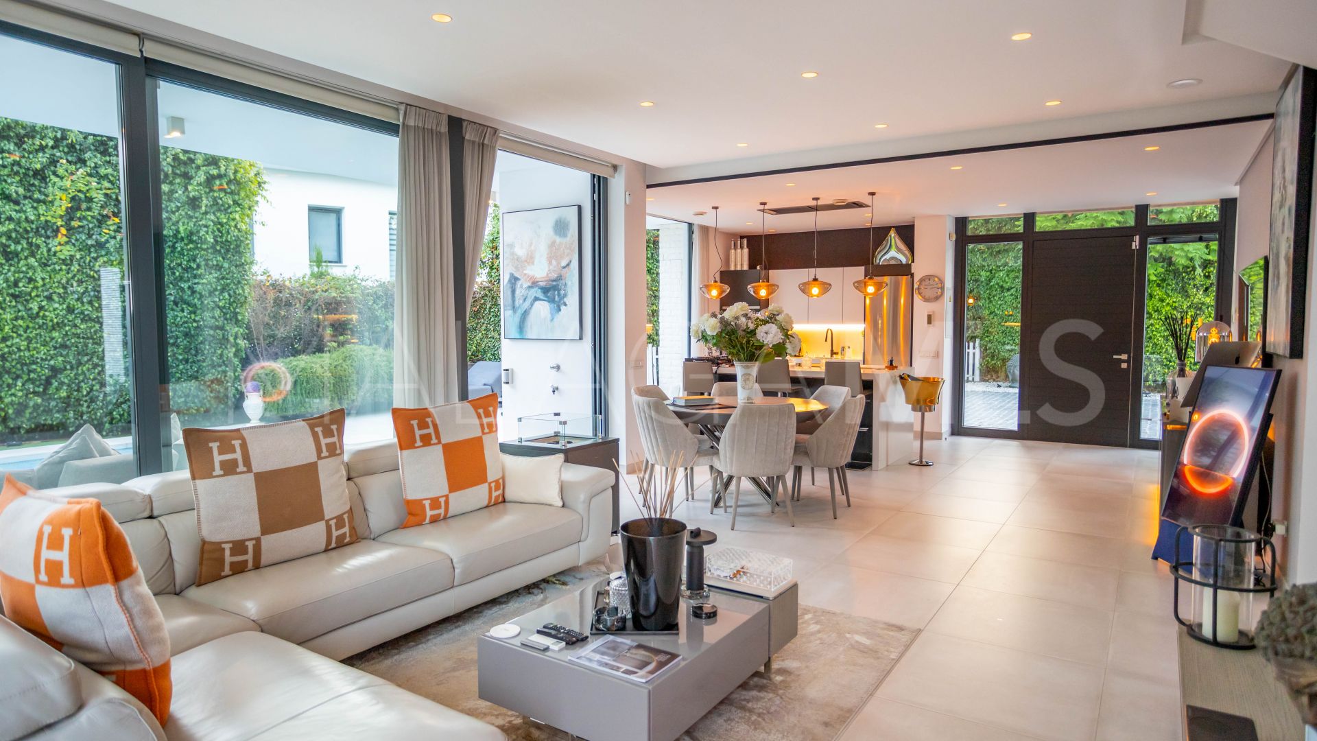 Buy villa in Arboleda de 4 bedrooms