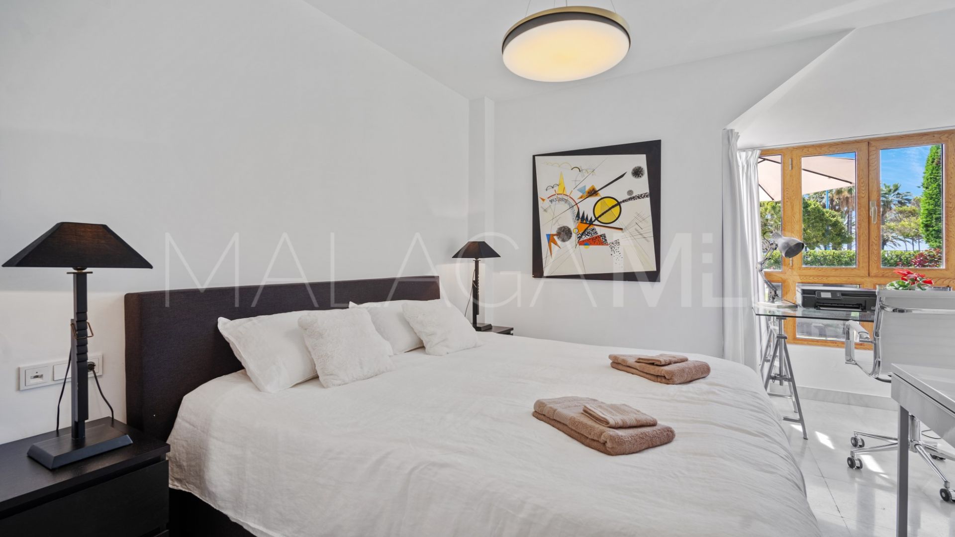 Buy apartamento planta baja in Las Adelfas