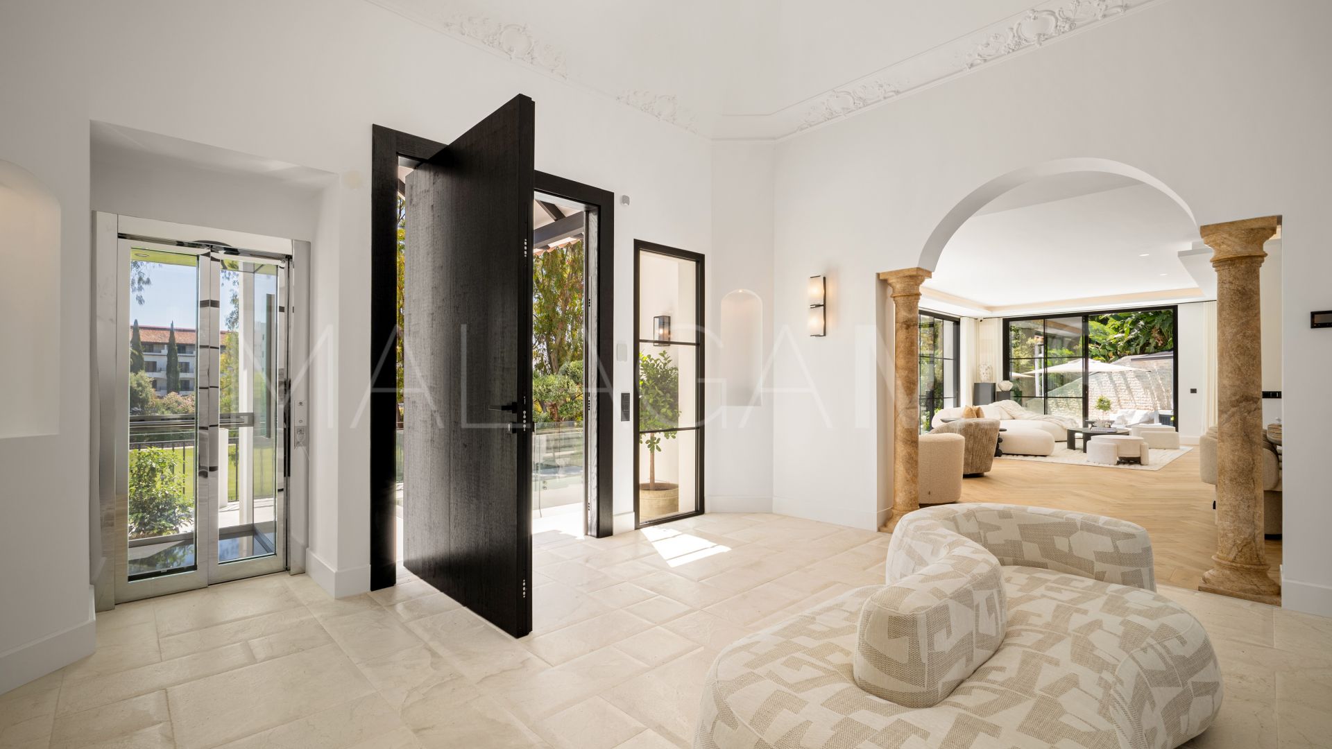 Villa for sale in El Herrojo