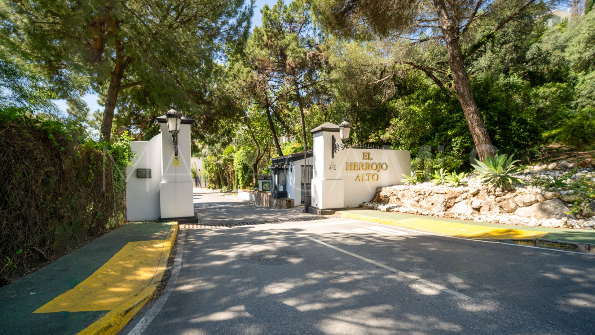 Villa for sale in El Herrojo