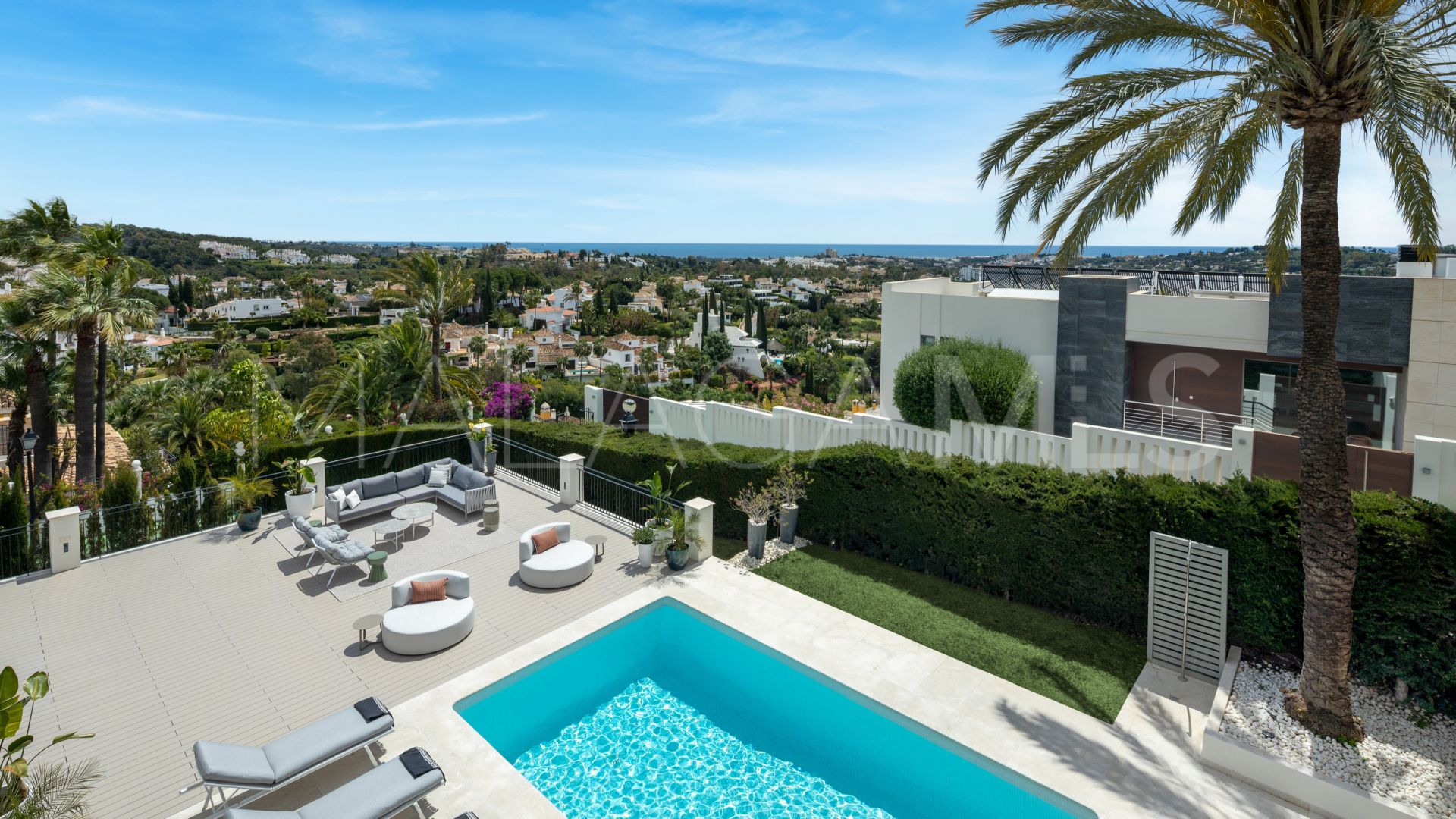 Villa for sale in Los Naranjos Hill Club