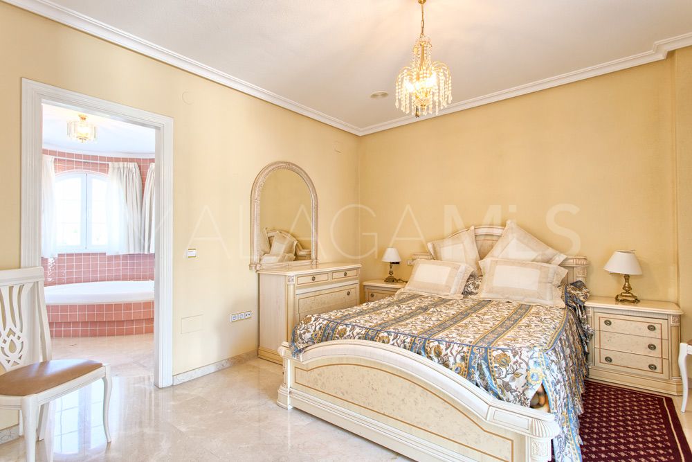 Benalmadena Costa 4 bedrooms villa for sale