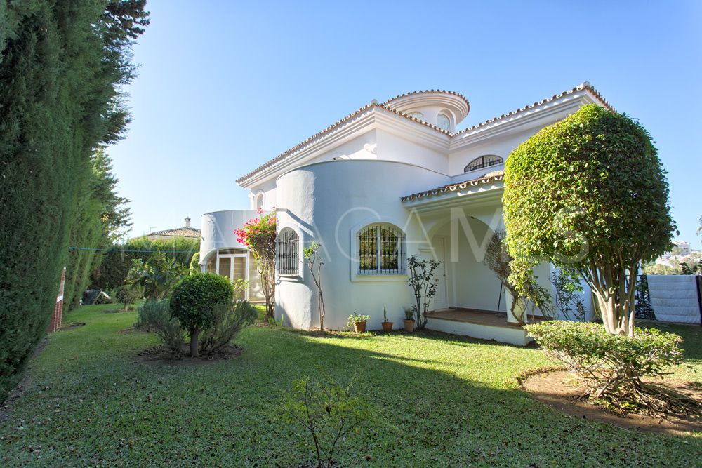 Benalmadena Costa 4 bedrooms villa for sale