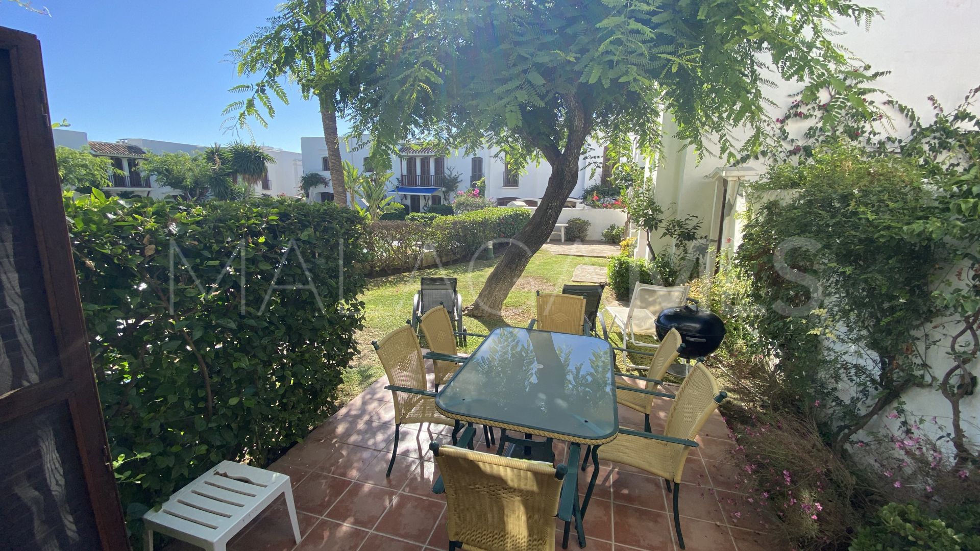 For sale town house with 2 bedrooms in Villacana