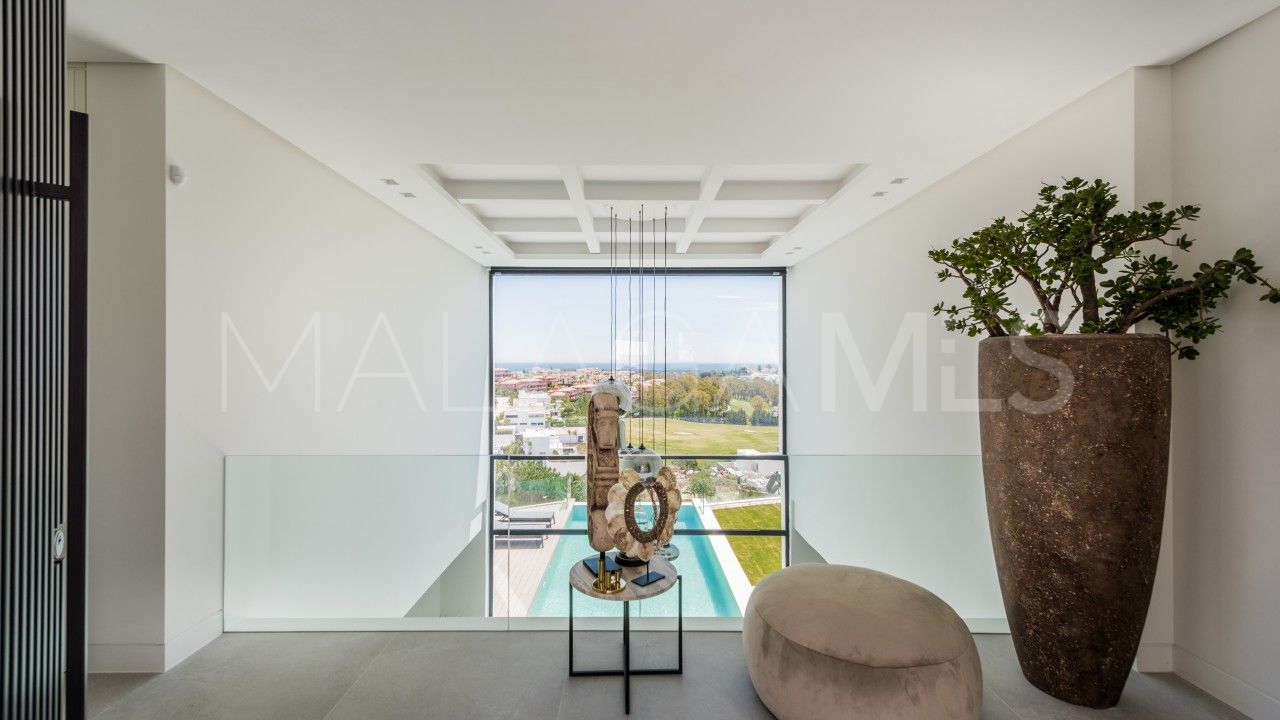 Benahavis 6 bedrooms villa for sale