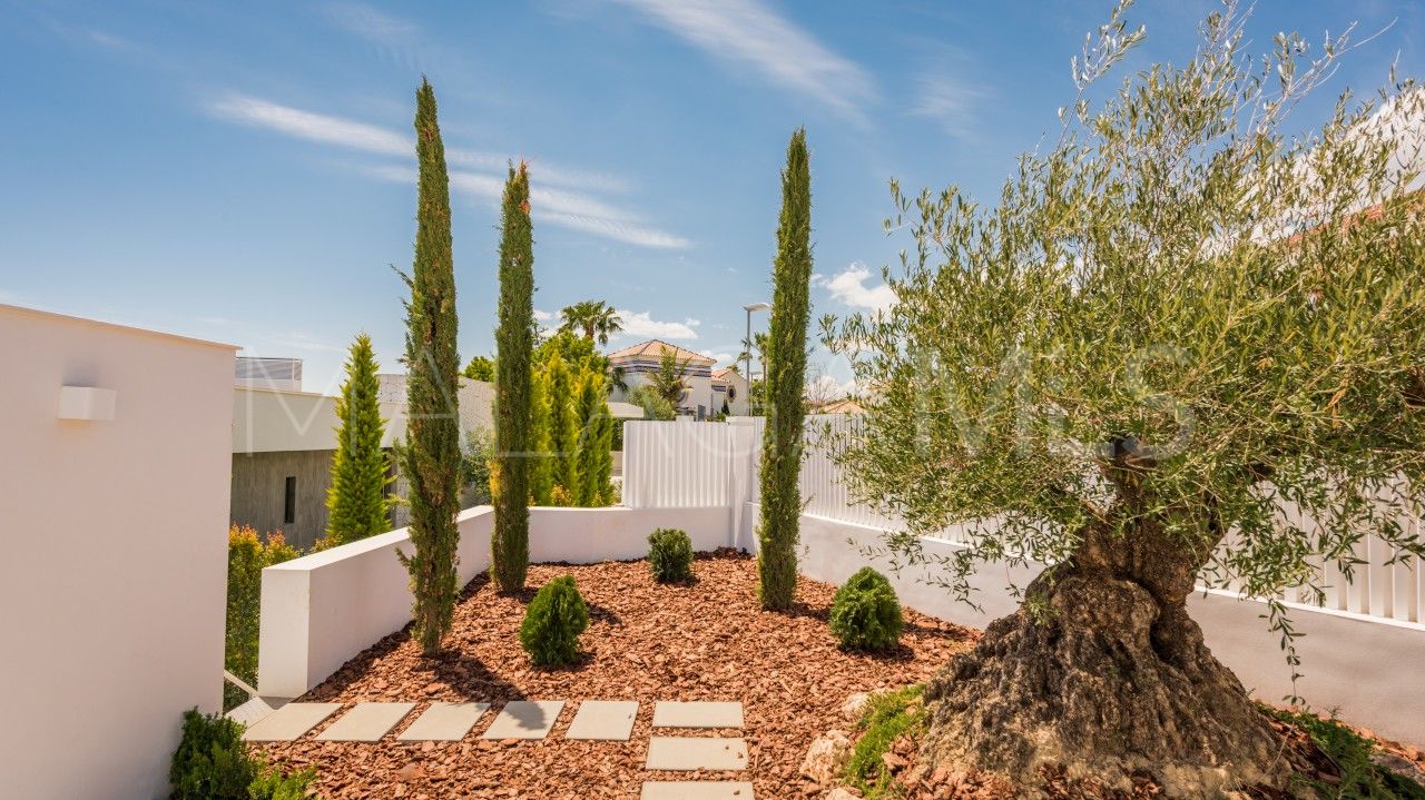 Benahavis 6 bedrooms villa for sale