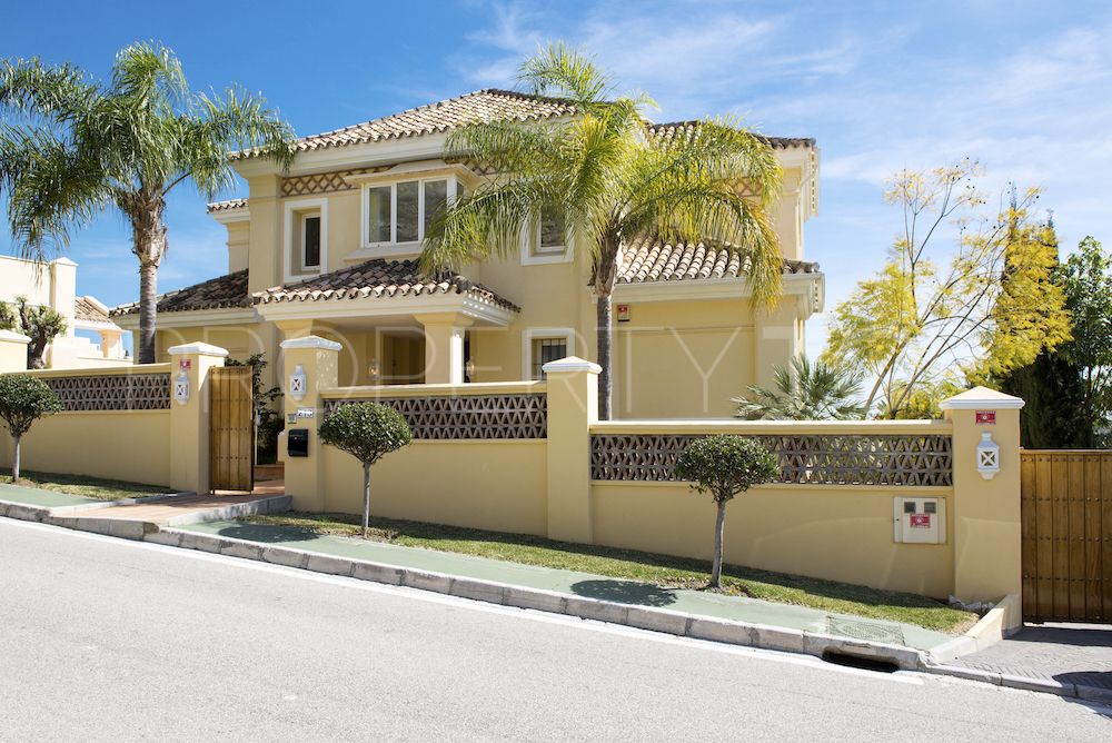 Villa a la venta en La Quinta Golf con 6 dormitorios