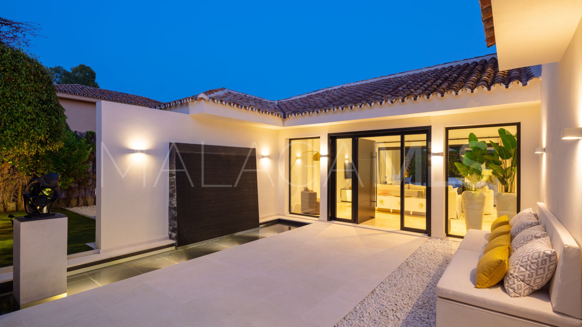 Se vende villa de 4 bedrooms in Cortijo Blanco