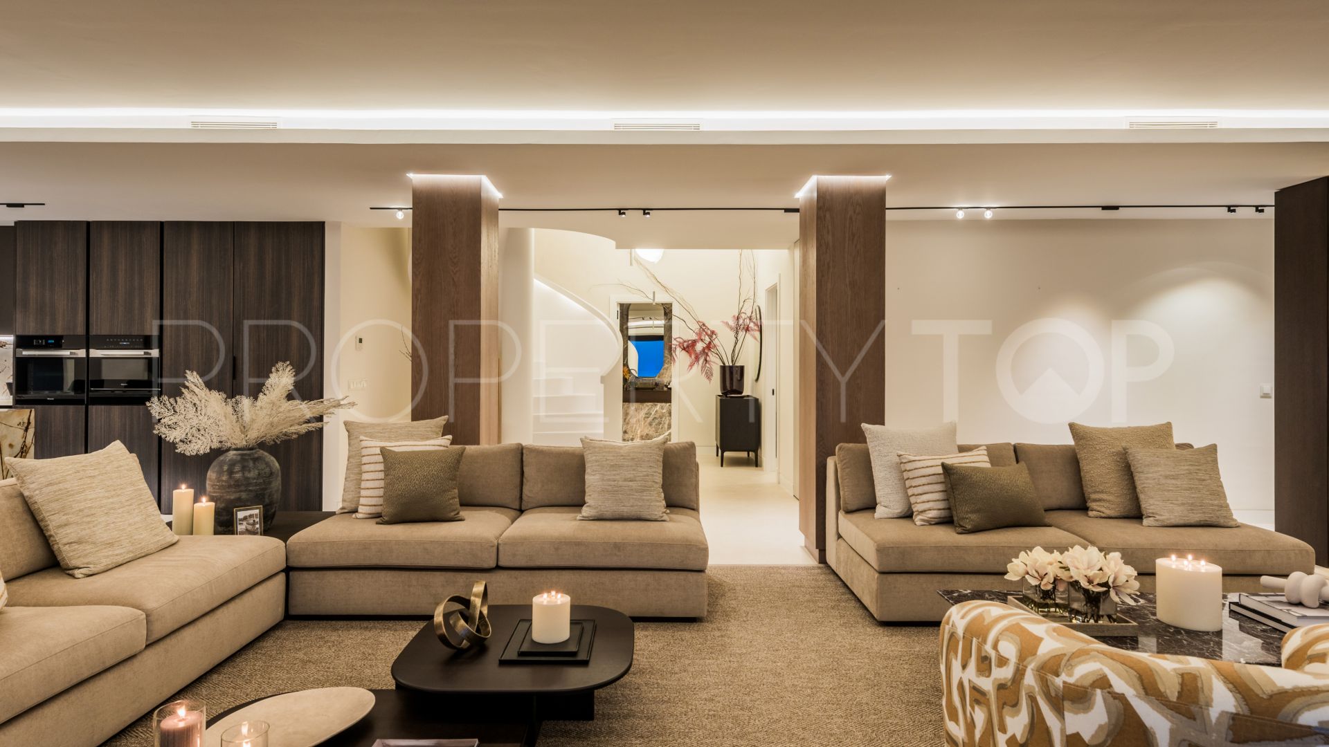4 bedrooms penthouse for sale in Rio Real