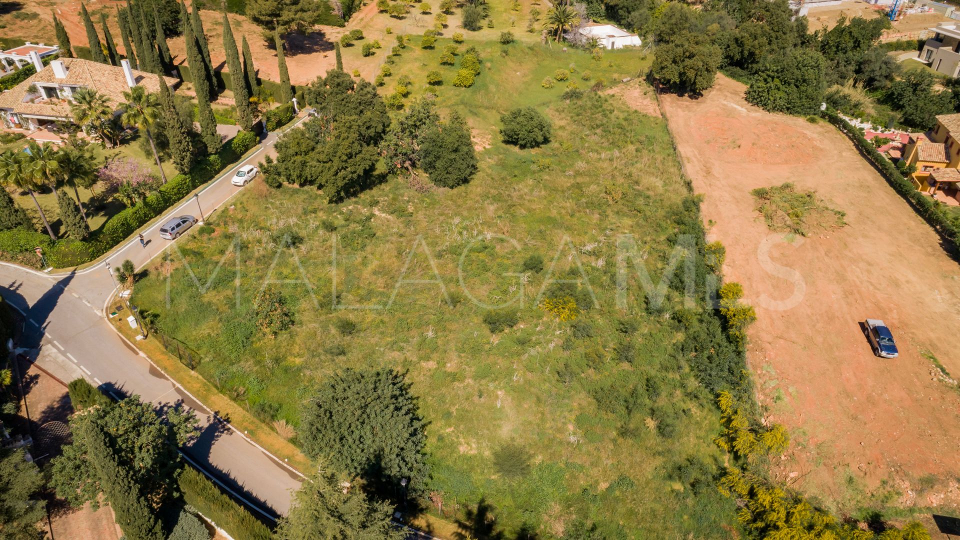 Grundstück for sale in Cascada de Camojan