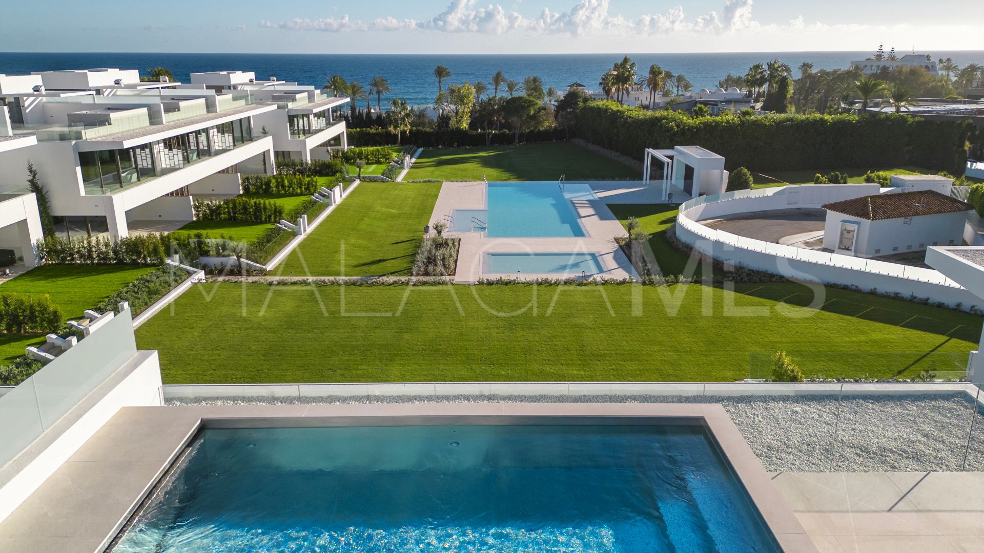 Villa jumelée for sale in Marbella Golden Mile