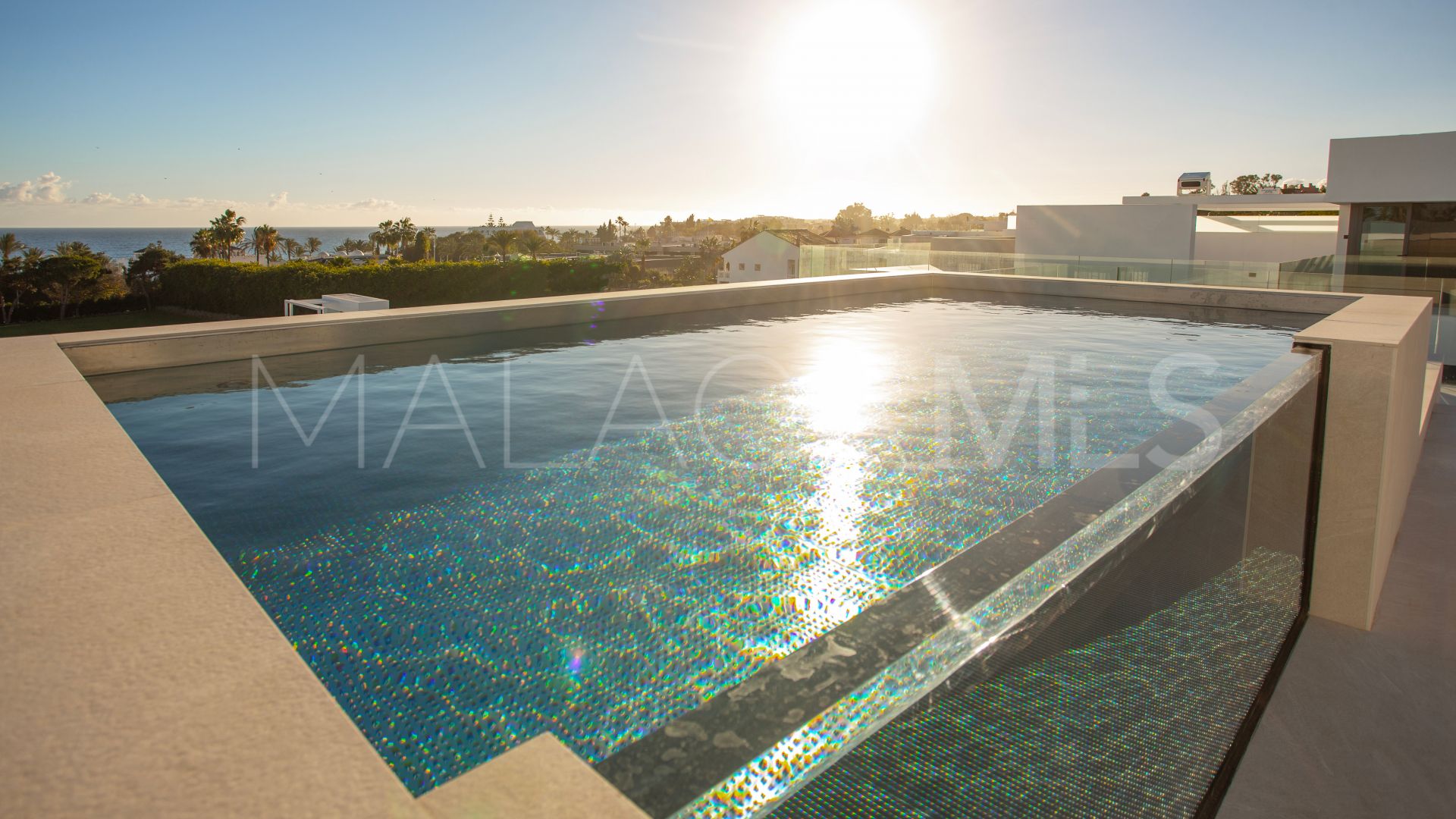 Parvilla for sale in Marbella Golden Mile