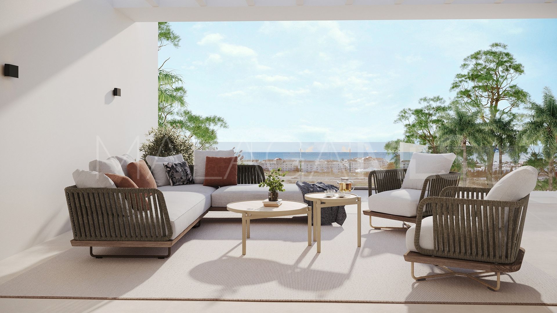 For sale penthouse in Estepona