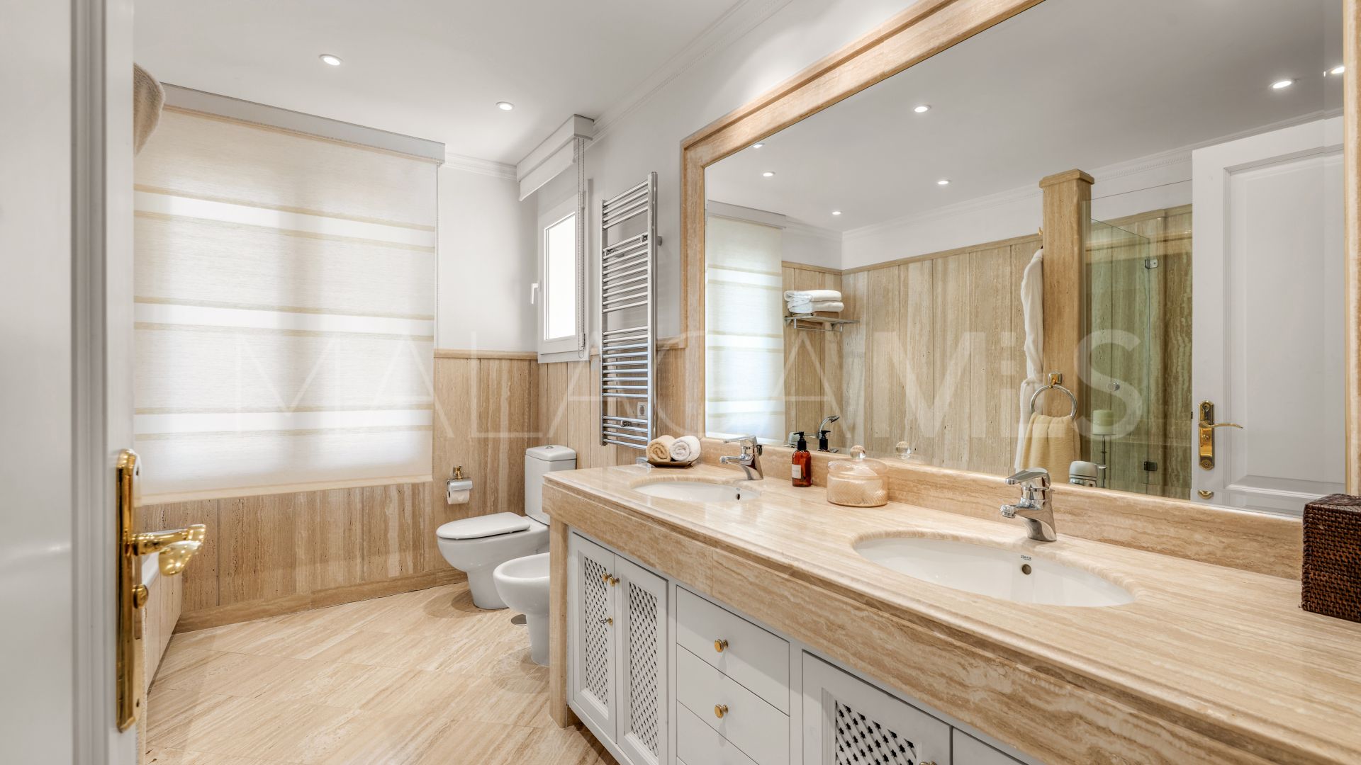 Apartamento with 3 bedrooms a la venta in Las Alamandas