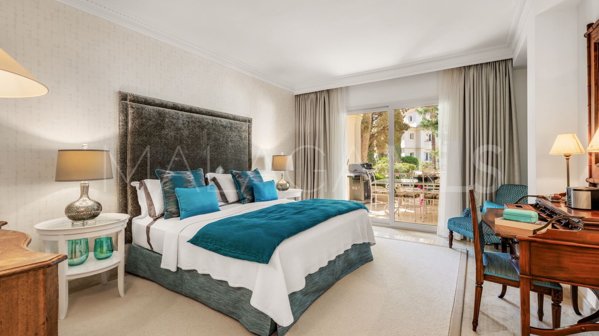 Apartamento with 3 bedrooms a la venta in Las Alamandas