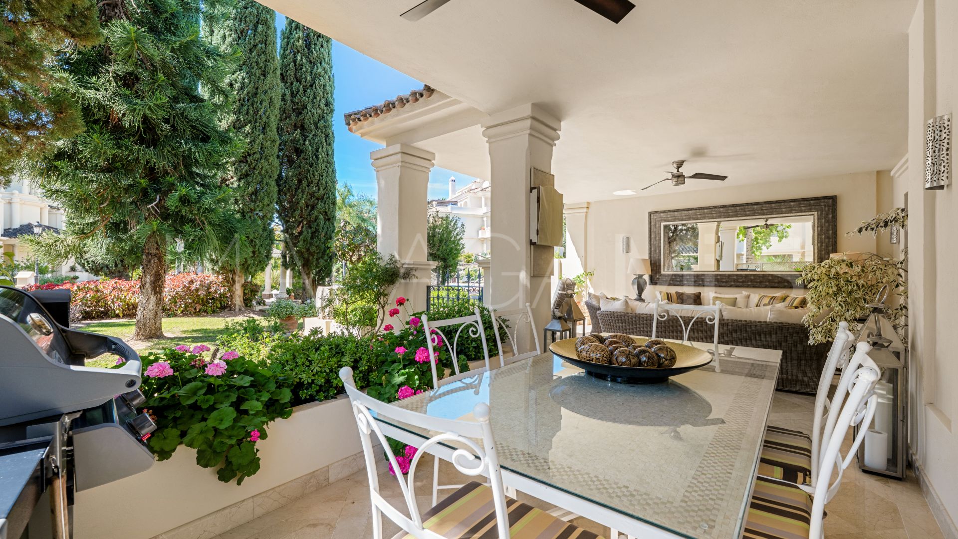 Apartamento with 3 bedrooms a la venta in Las Alamandas