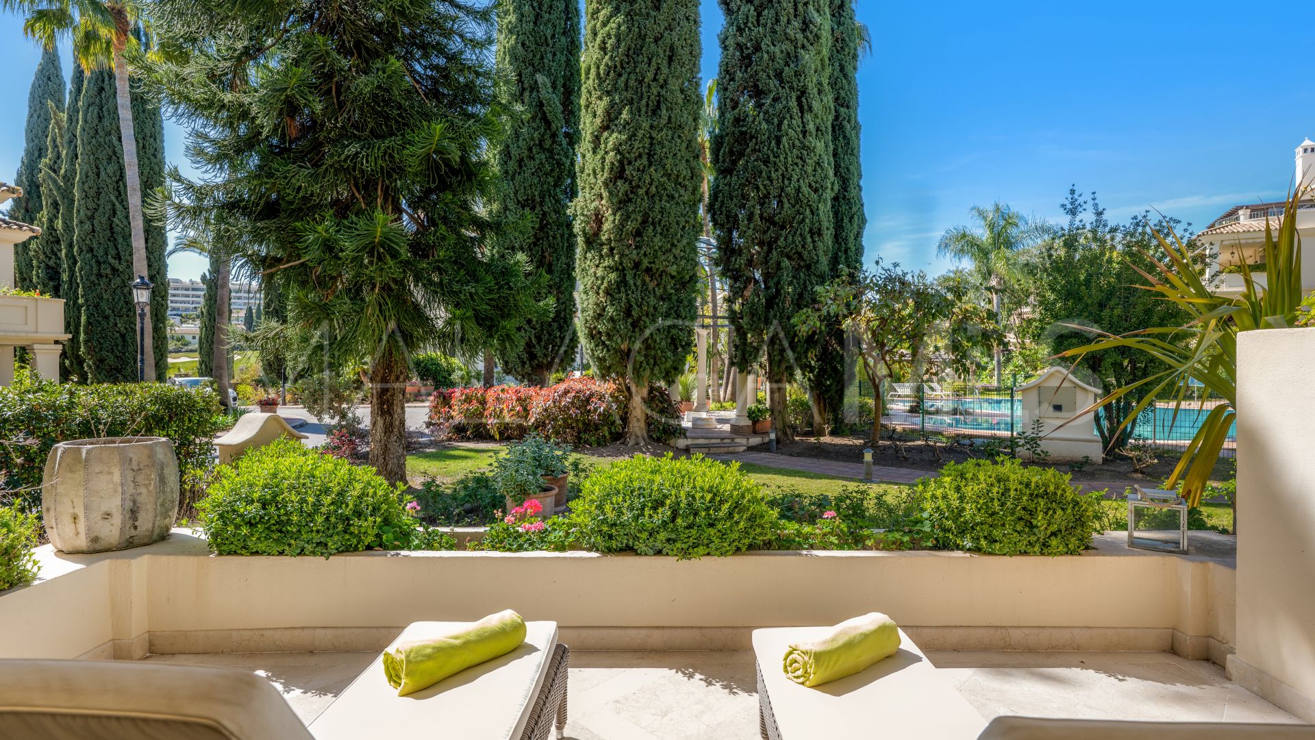 Apartamento with 3 bedrooms a la venta in Las Alamandas