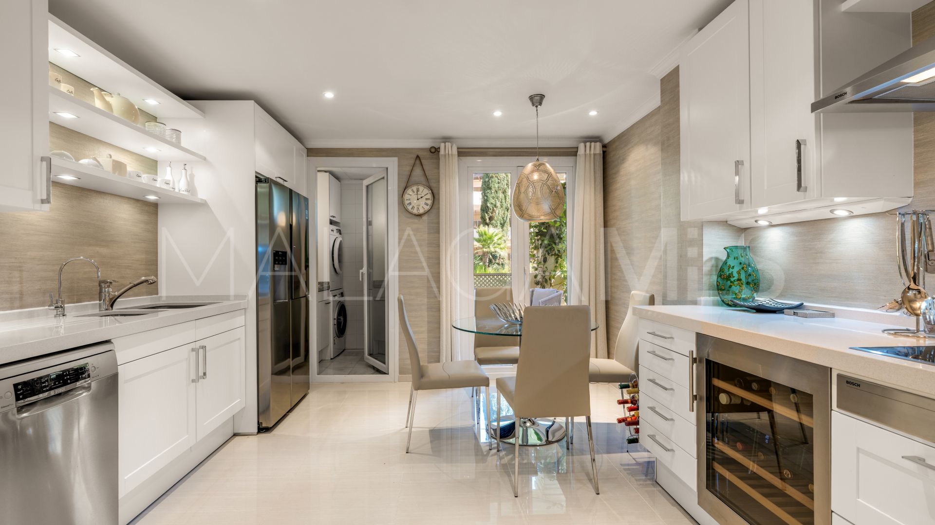 Apartamento with 3 bedrooms a la venta in Las Alamandas