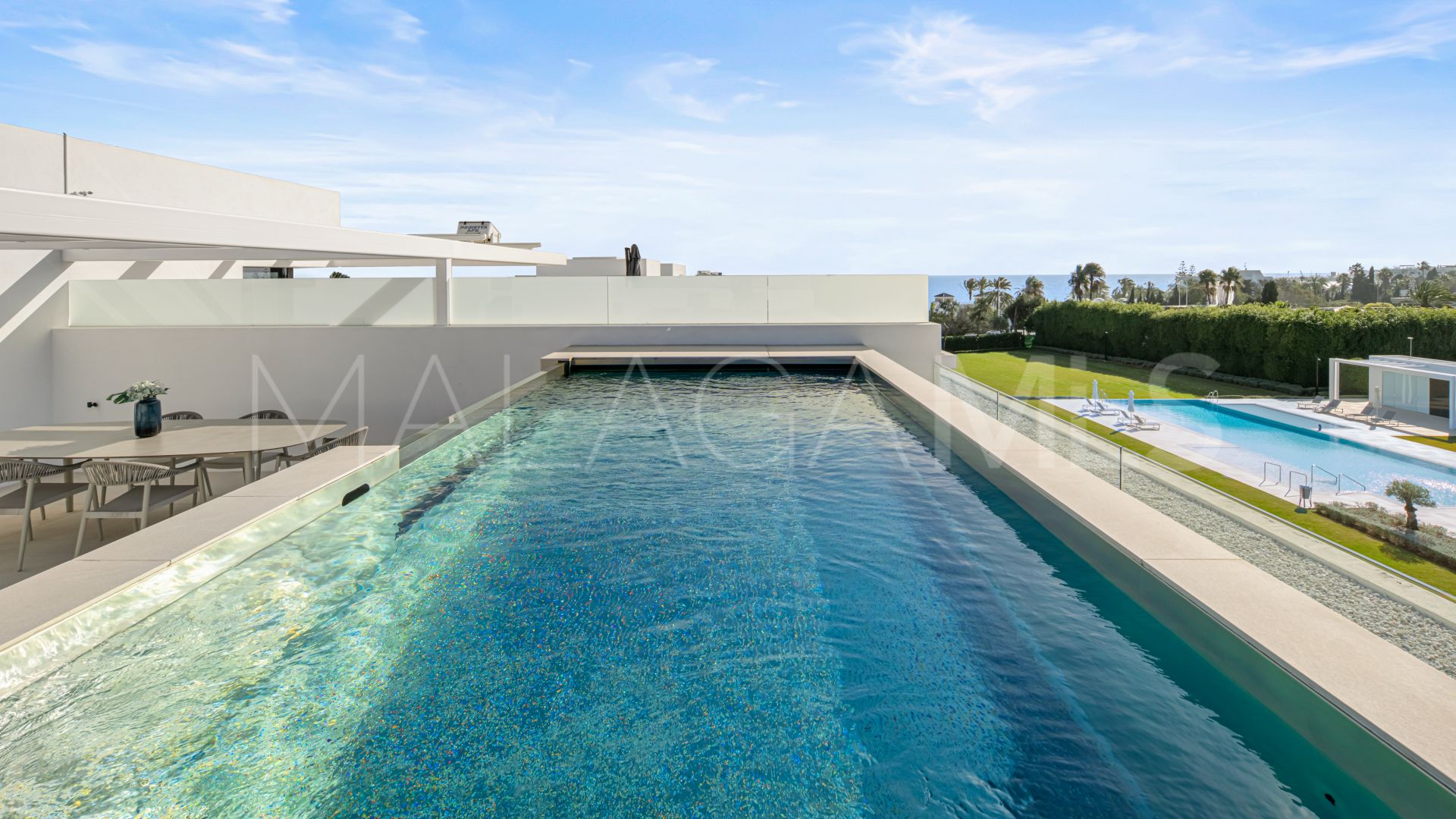 Villa pareada for sale with 3 bedrooms in Golden Mile