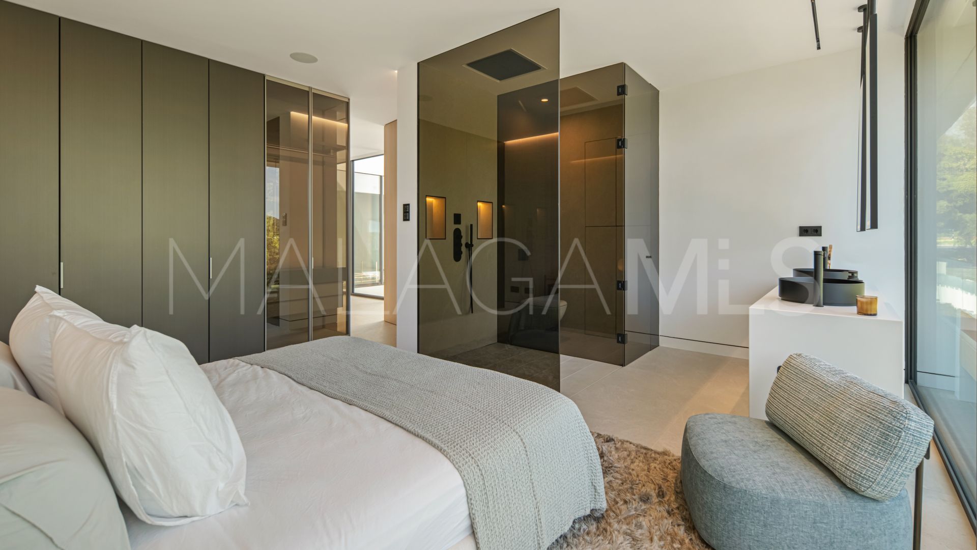 Villa pareada for sale with 3 bedrooms in Golden Mile