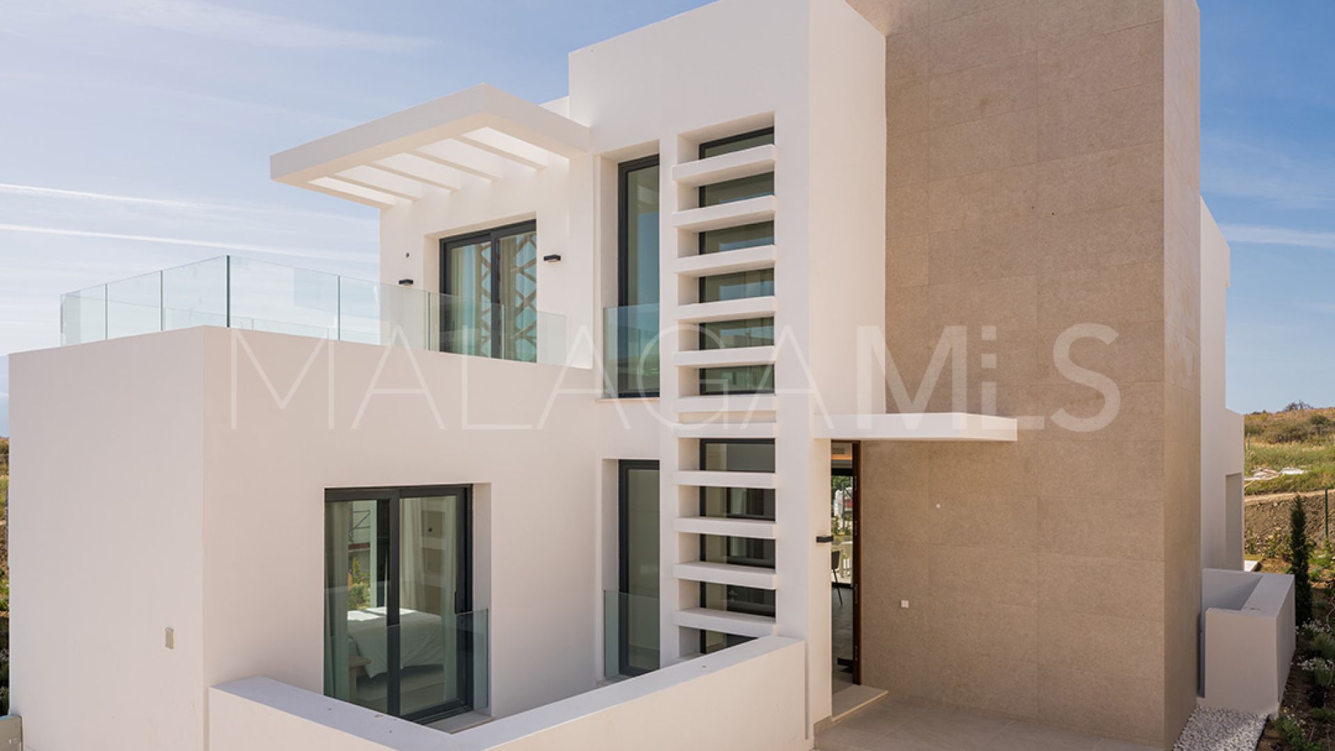For sale villa with 3 bedrooms in Estepona Golf