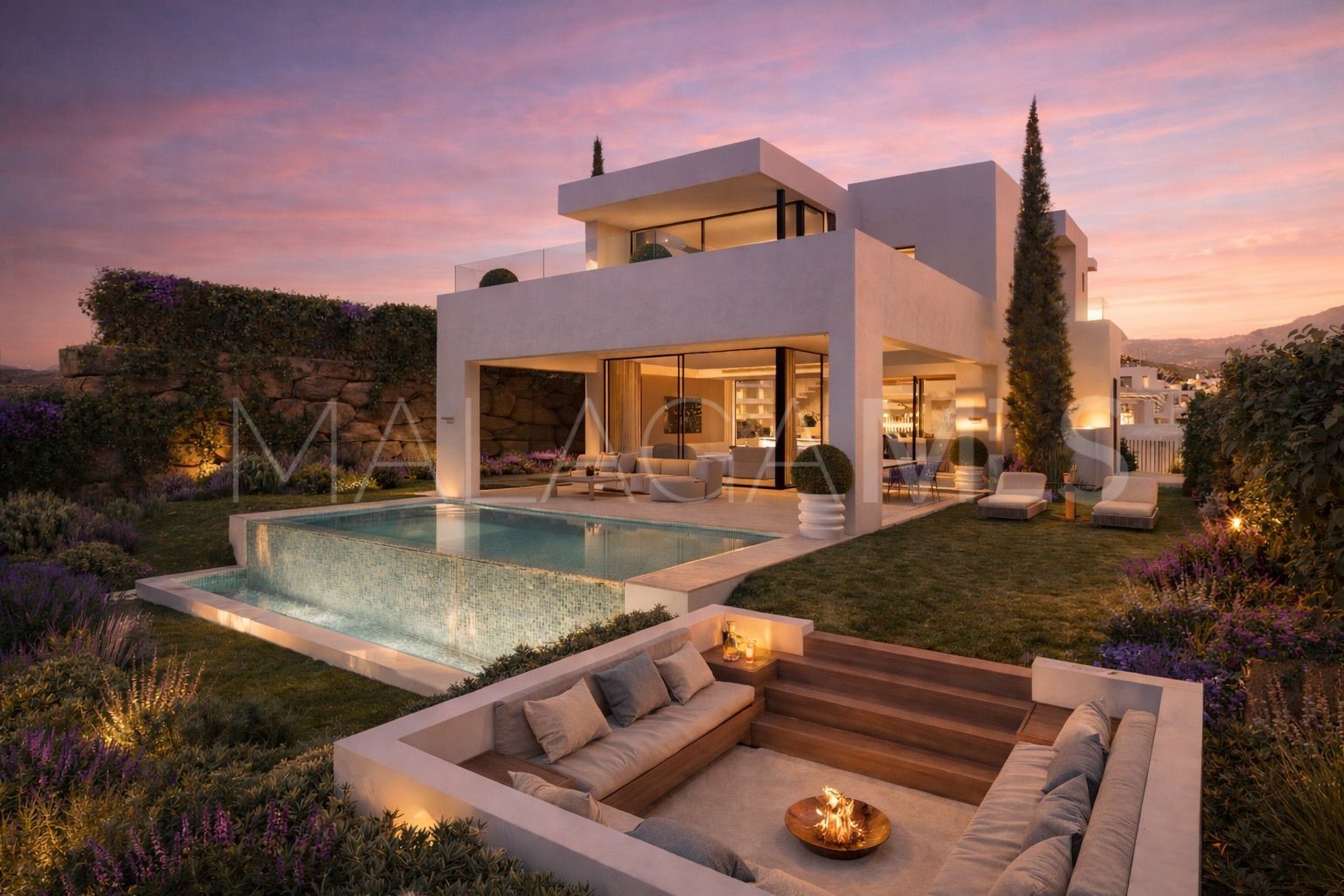 Buy villa de 3 bedrooms in Estepona Golf