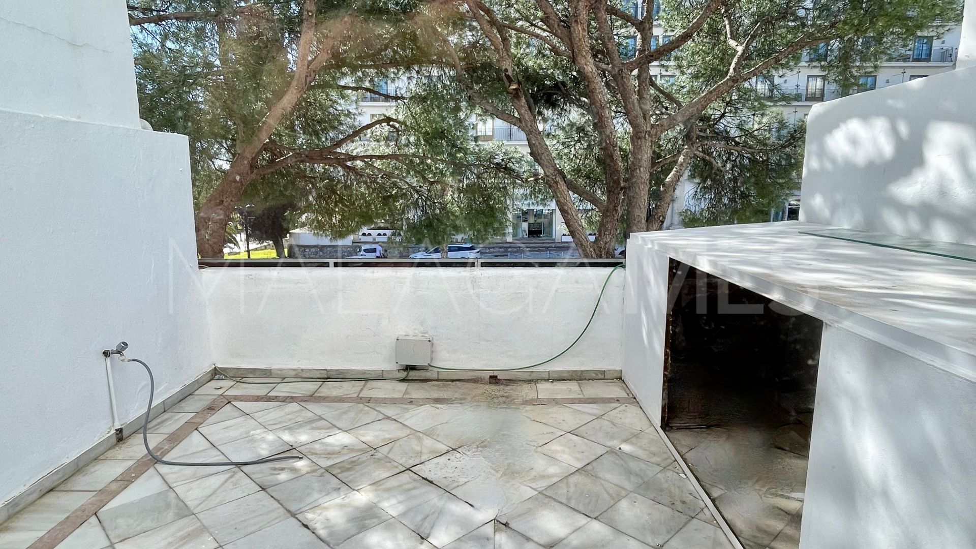 Kommersiella lokaler for sale in Nueva Andalucia